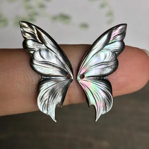 Black Mother of Pearl Butterfly Wings: Carved Shell Beads, 10x25mm