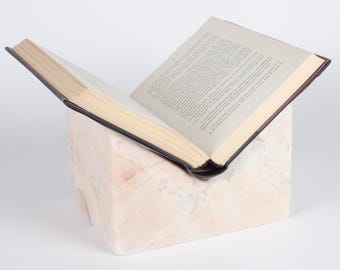 Natural Light Pink Marble Bookstand, Library Decoration