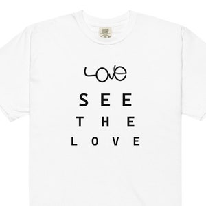 Ver la camiseta de peso pesado de ilusión óptica de Love Vision Test
