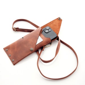 Personalized Leather Crossbody Phone Bag / Custom Handbag Mobile Phone Bag / Gift for Women / Long Strap Phone Bag