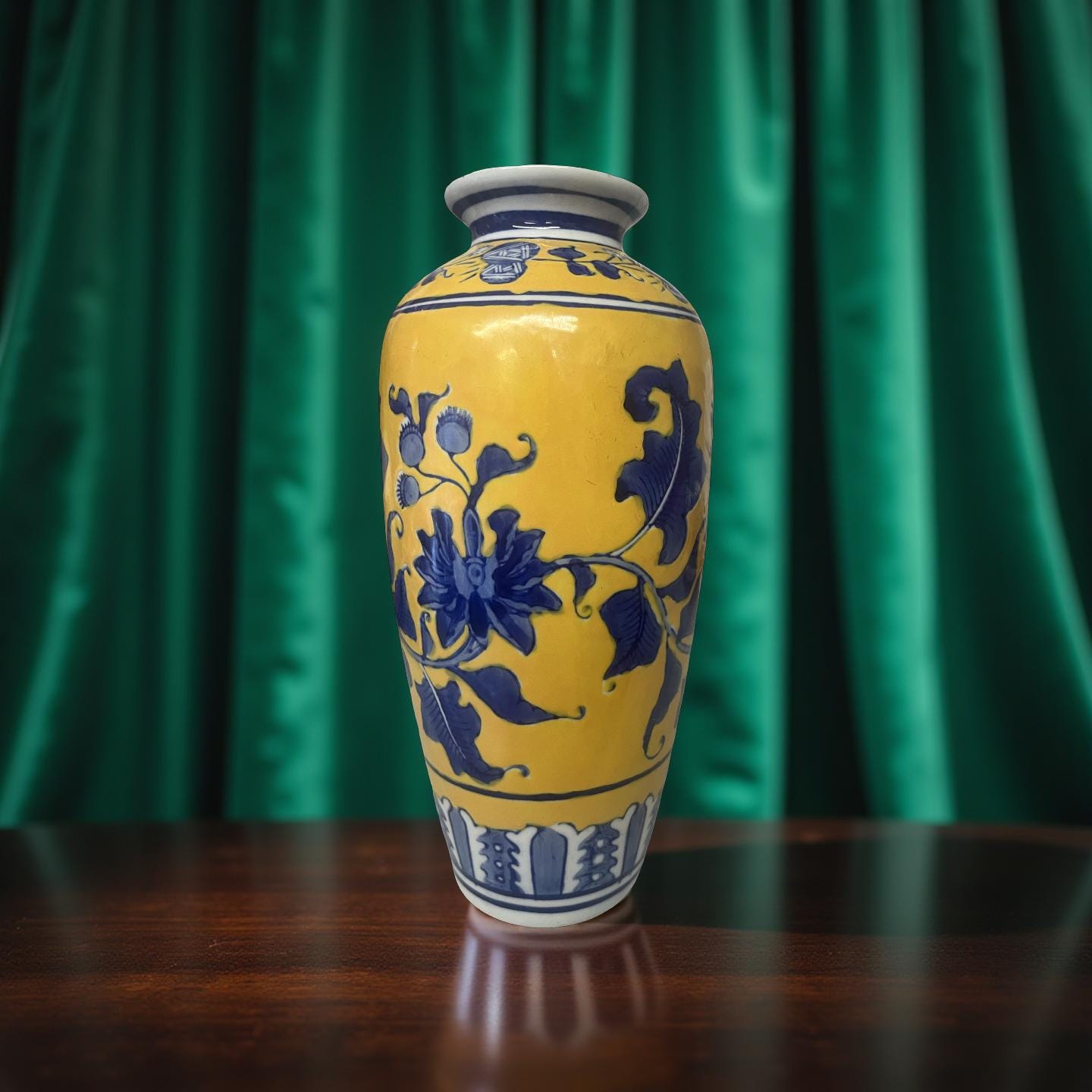 Vintage Famille Jaune Vase – Qianlong Mark – Yellow & Blue