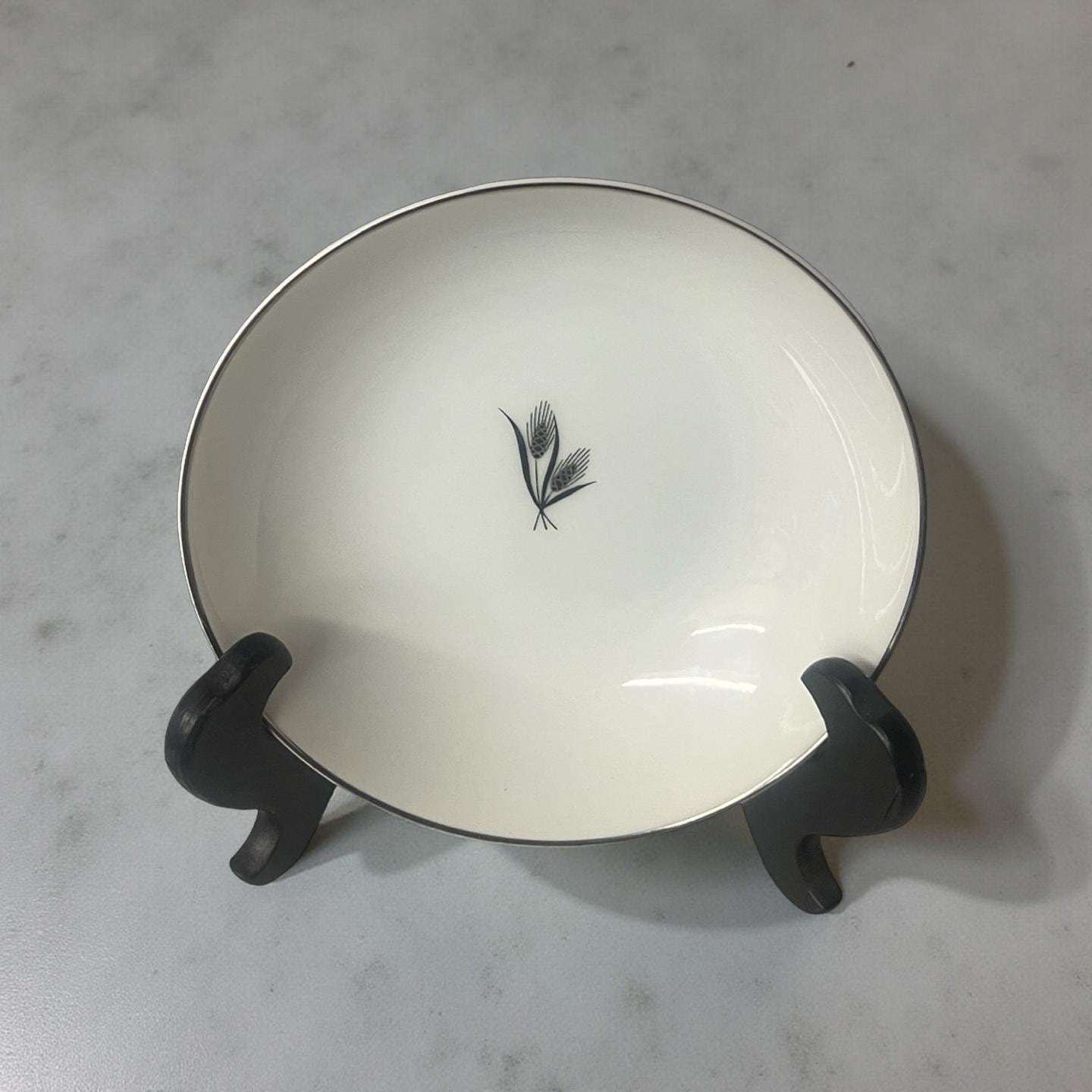 1960s Fukagawa Arita Silver Wheat # 928 – Fine China Japan