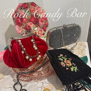ヴィンテージビーズローズハンドバッグ – ネイビー＆ピンクの花柄