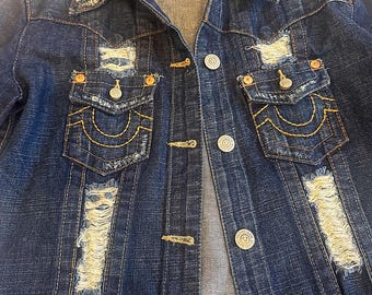 Y2K True Religion Cropped Denim Jacket: Distressed Vintage Jean