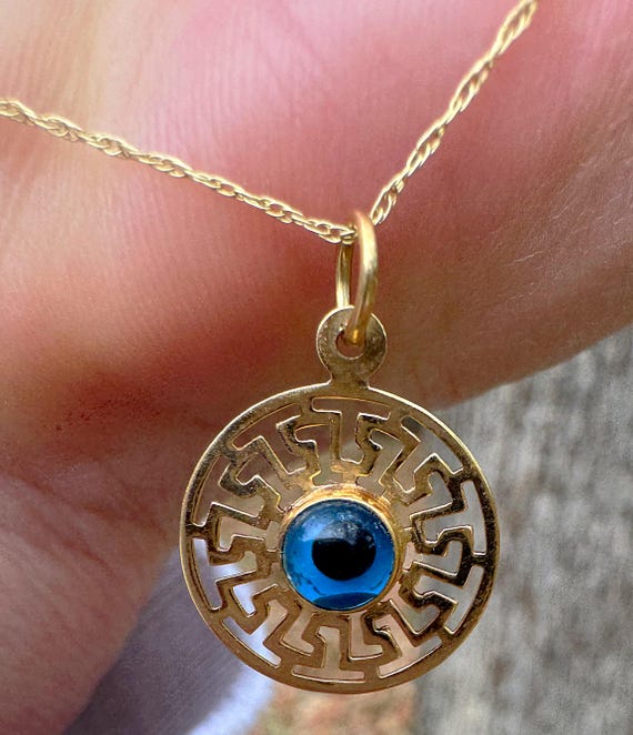 Vintage 14K Gold Evil Eye Necklace – Greek Key Medallion Pendant