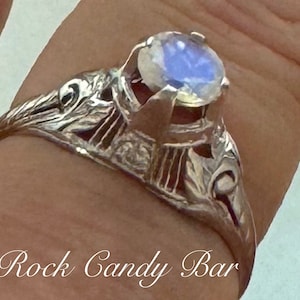 Antique Moonstone Ring Art Deco Moonstone & Diamond Filigree Ring Moonstone Engagement Ring 18k Platinum Moonstone Ring