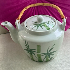 Vintage Teapot Large Loose Leaf Teapot Japanese Decor Tea Bamboo Decor Vintage Teapot Decor Large Teapot with Basket Vintage Gift Tea Lovers