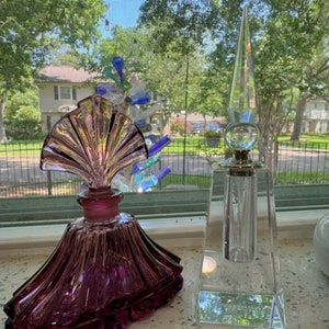 Vintage Purple Crystal Perfume Bottle: Art Deco Fan Stopper Vanity Decor
