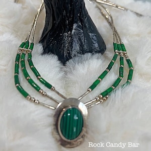 Vintage Sterling Silber südwestlichen Perlen Malachit flüssiges Silber Malachit Anhänger Choker Halskette 3 Strang