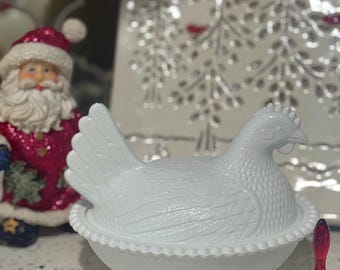 Vintage Milk Glass Hen on Nest Dish Farmhouse Kitchen Decor Chicken Candy Dish Collectible Milk Glass Vintage Gifts Hen Dish Ready to Gift