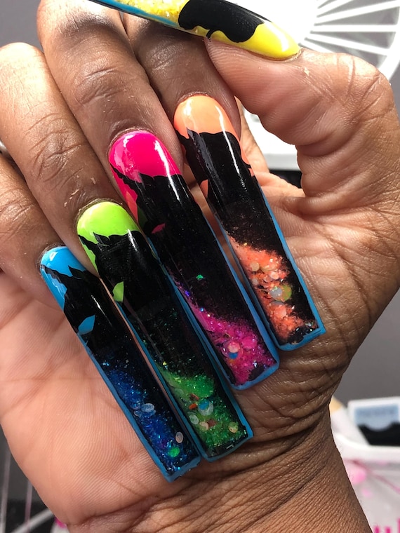 XL Glow in the Dark Aquarium Press on Nails Set UK