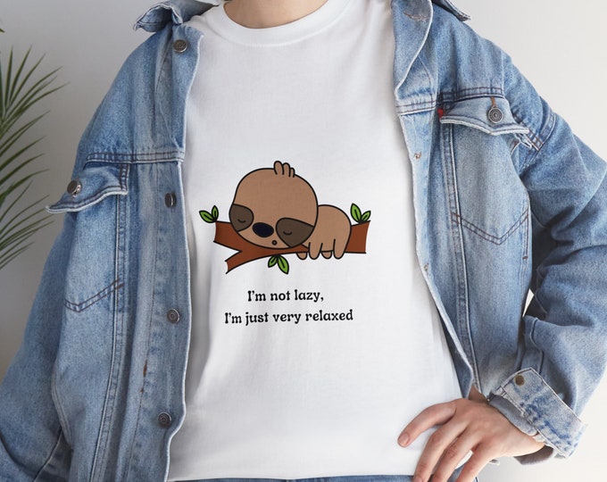 Unisex Heavy cotton Tee \ T-shirt \ Sloth bear