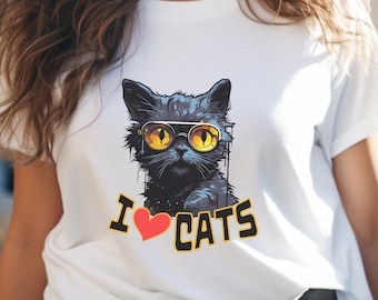 Puede incluir: Camiseta blanca con un gato negro con gafas de sol y el texto "Me encantan los gatos" impreso en la parte delantera.