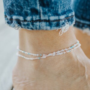TALITHA - Dreamy White and Lustrous Blue  Anklet / Chic Boho Ankle Bracelet / Bohemian Anklet / Czech Glass Beads /  Anklets for Women