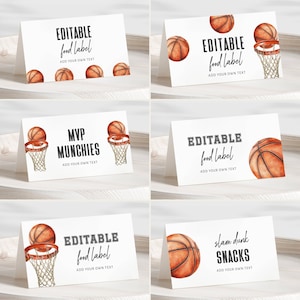 Puede incluir: Tarjetas blancas para etiquetas de alimentos con ilustraciones de baloncesto. Cada tarjeta presenta el texto "EDITABLE food label", "MVP Munchies" o "slam dunk SNACKS", con espacio para agregar texto personalizado. Se representan balones de baloncesto y aros.