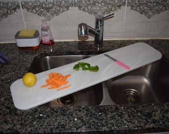 Schneidebrett über der Spüle aus Corian Solid Surface | Custom Cut Sink Schneidebrett