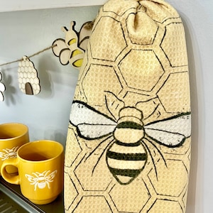 Bee Kitchen Decor 