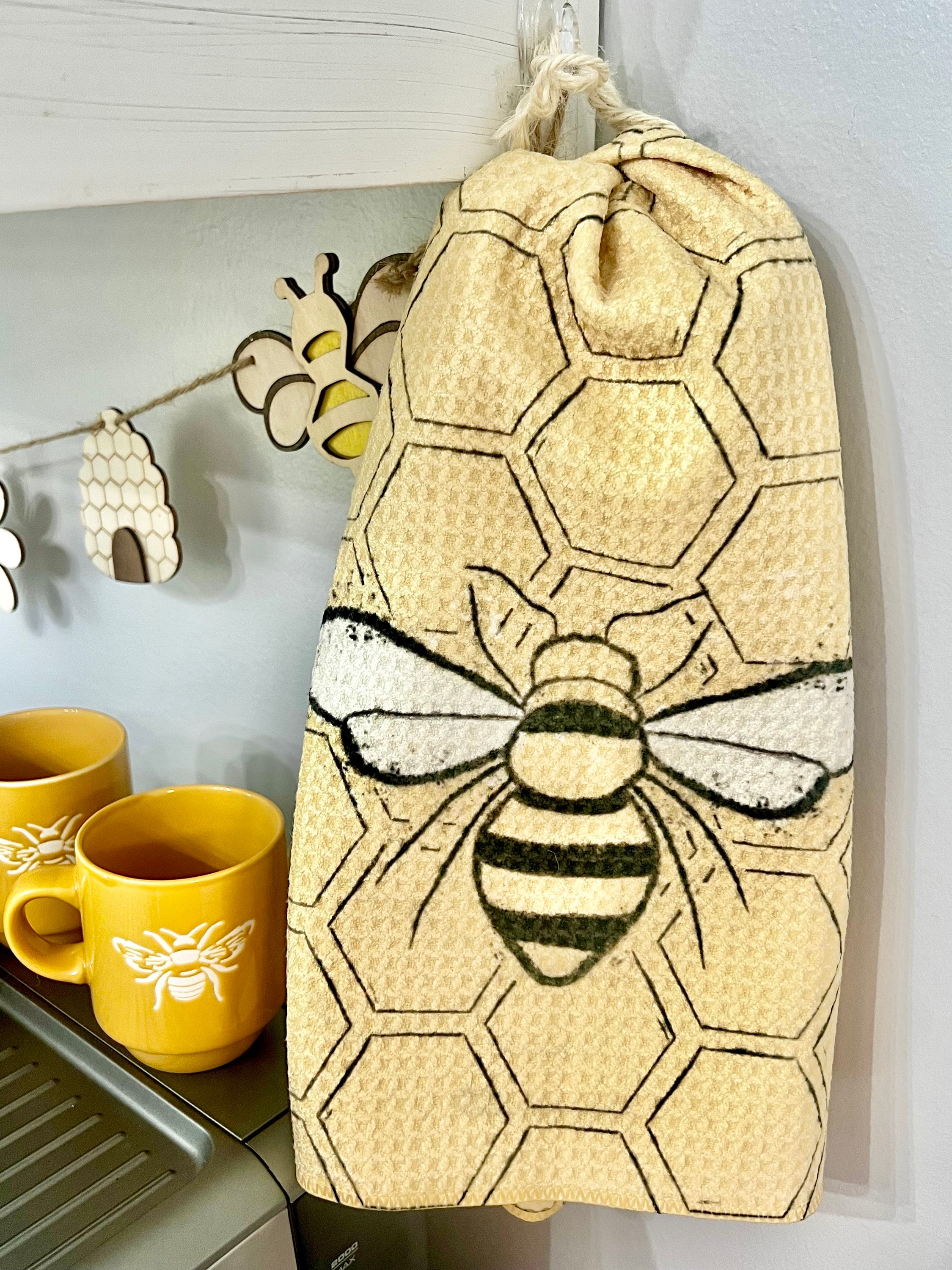 Embroidered Bee Tea Towel Set of 4 19x28 - Allysons Place