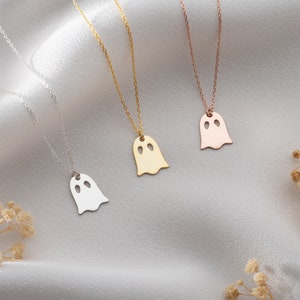 Dropship Cute Glow-In-The-Dark Ghost Necklace, Halloween Ghost Charm Jewelry  to Sell Online at a Lower Price