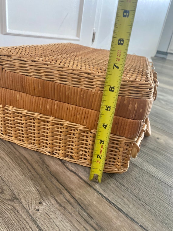Vintage rattan wicker picnic basket - image 9