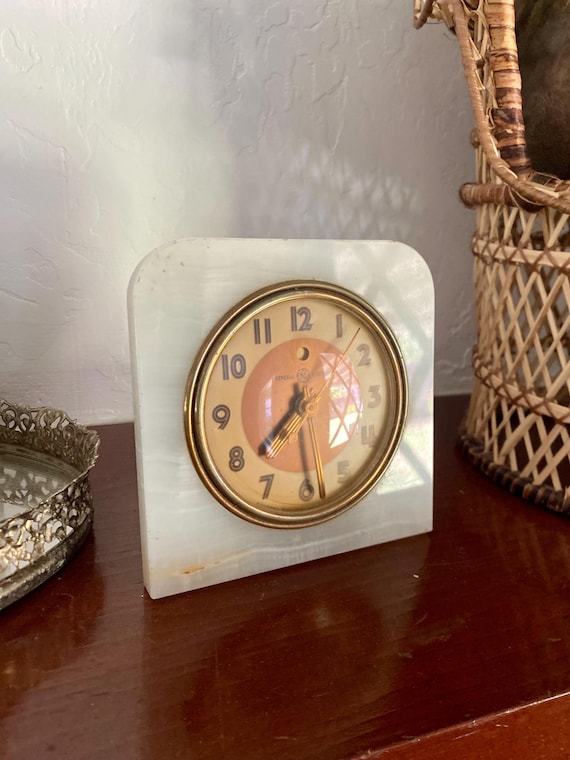 Vintage General Electric Desk Shelf Clock