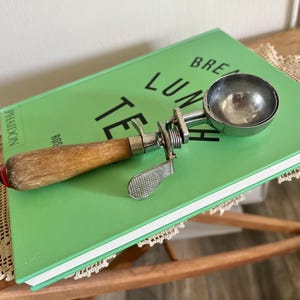 Vintage Ice Cream Scoop With Wood Handle