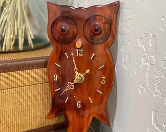 Vintage Wood Owl Wall Clock