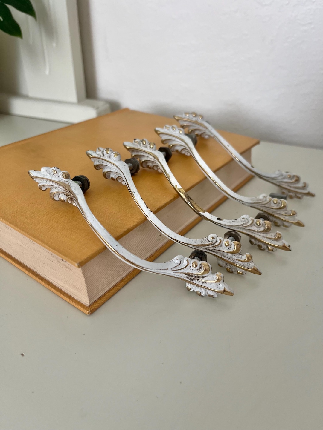 French Provincial Drawer Pullsnull