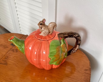Vintage FWC Ceramic Pumpkin Squirrel Chipmunk Teapot The Cook’s Bazaar, Taiwan