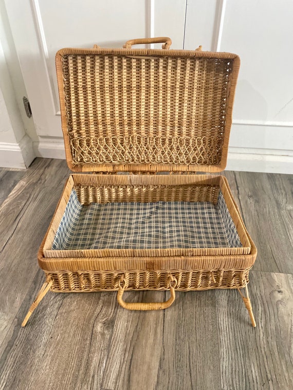 Vintage rattan wicker picnic basket - image 1