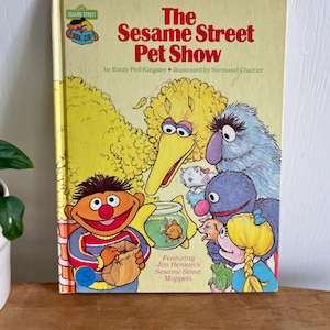 Vintage The Sesame Street Pet Show Book