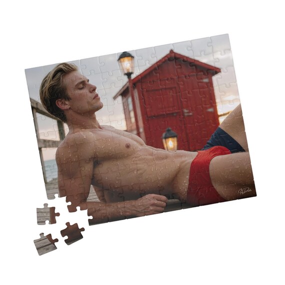 Puzzle « Belle blonde en maillot de bain rouge » — 3