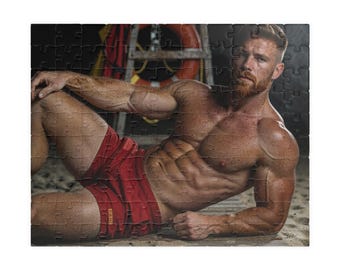 Puzzel | Gespierde roodharige strandwacht | Knappe, stoere hunk, cadeau voor stellen | Puzzel voor volwassenen met 110 of 252 stukjes