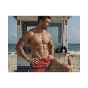 Rompecabezas de un musculoso socorrista de playa | Rompecabezas para adultos | Regalo perfecto para él | 110 o 252 piezas | Figura masculina sensual imagen 5