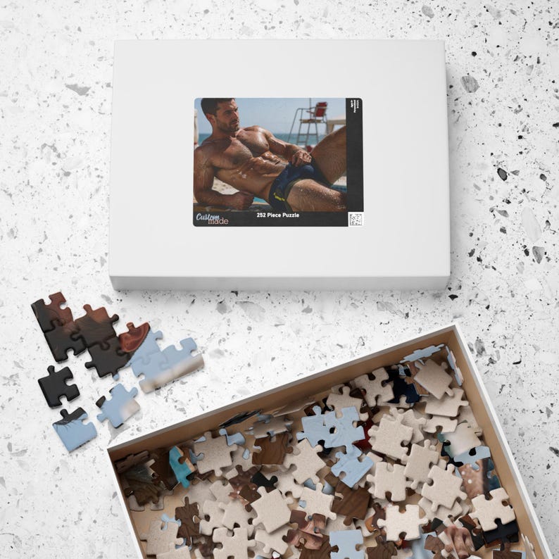 Puzzel | Sexy gespierde strandwacht puzzel | Man met behaarde borst, cadeau voor stellen | 110 & 252 stukjes puzzel voor volwassenen afbeelding 8
