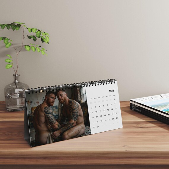Calendario de mesa 2027: Hombres tatuados — 8