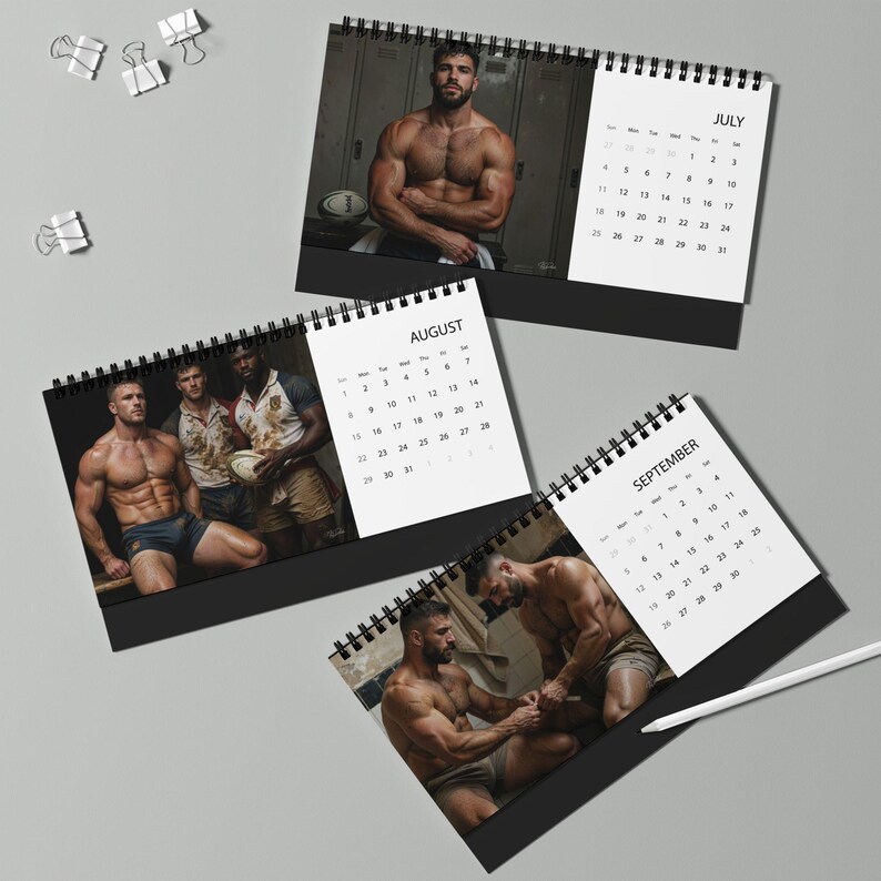 Calendario 2027 de Rugby Masculino | Calendario de escritorio deportivo gay | Arte de jugadores de rugby masculinos | Idea de regalo para hombres atléticos | Arte de escritorio masculino sensual imagen 6