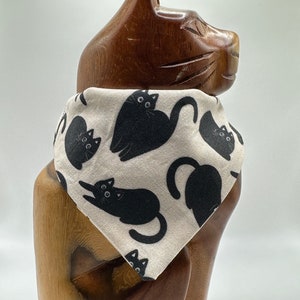 BLACK KITTIES cat Bandana With Breakaway Collar
