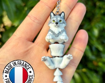 Flexi grey wolf keychain | Animal keychain | Unique gift idea