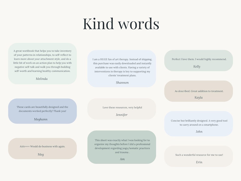 K&ouml;nnte beinhalten: Eine Sammlung von Kundenbewertungen mit der &Uuml;berschrift Kind words, dargestellt in verschiedenen pastellfarbenen rechteckigen Sprechblasen. Jede Sprechblase enth&auml;lt eine kurze Rezension und den Namen der Person, darunter Melinda, Shannon, Kelly und andere.