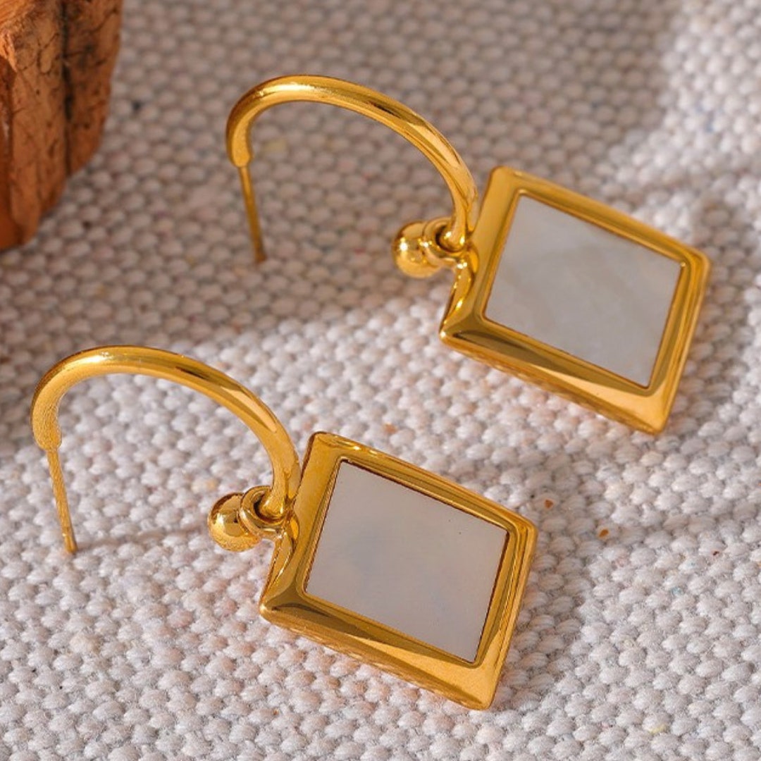 White Square Earrings main image 0