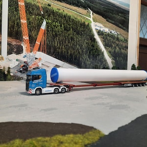 1:50 スケールの風力タービン上部タワーセクション。3D プリント。