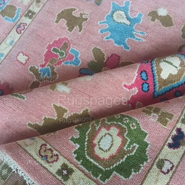 Różowy dywan Oushak z kwiatowym wzorem, ręcznie wiązany z wełny, styl antyczny