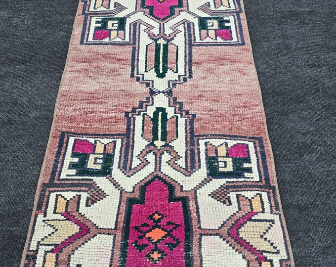 Vintage Turkish Herki Wool Runner, Pink Medallion Kitchen Corridor Rug 2x6