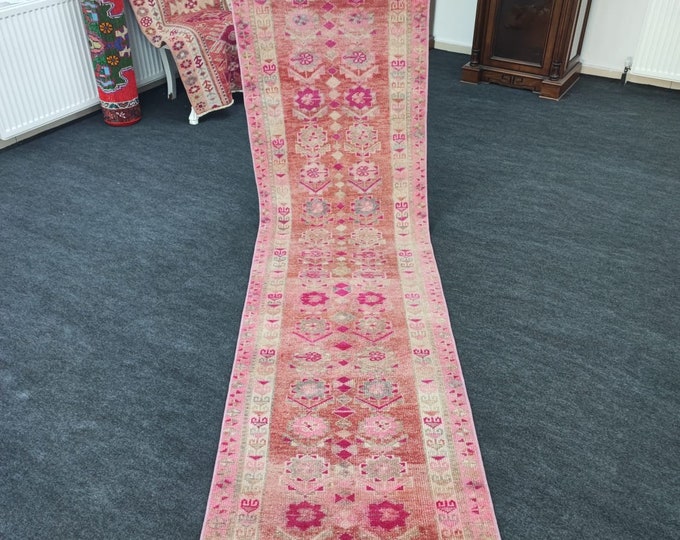 Vintage Turkish Oushak Wool Runner Rug, Pink Blush Geometric Hallway Design (2'5" x 10'4")