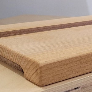 Tabla de cortar de madera.