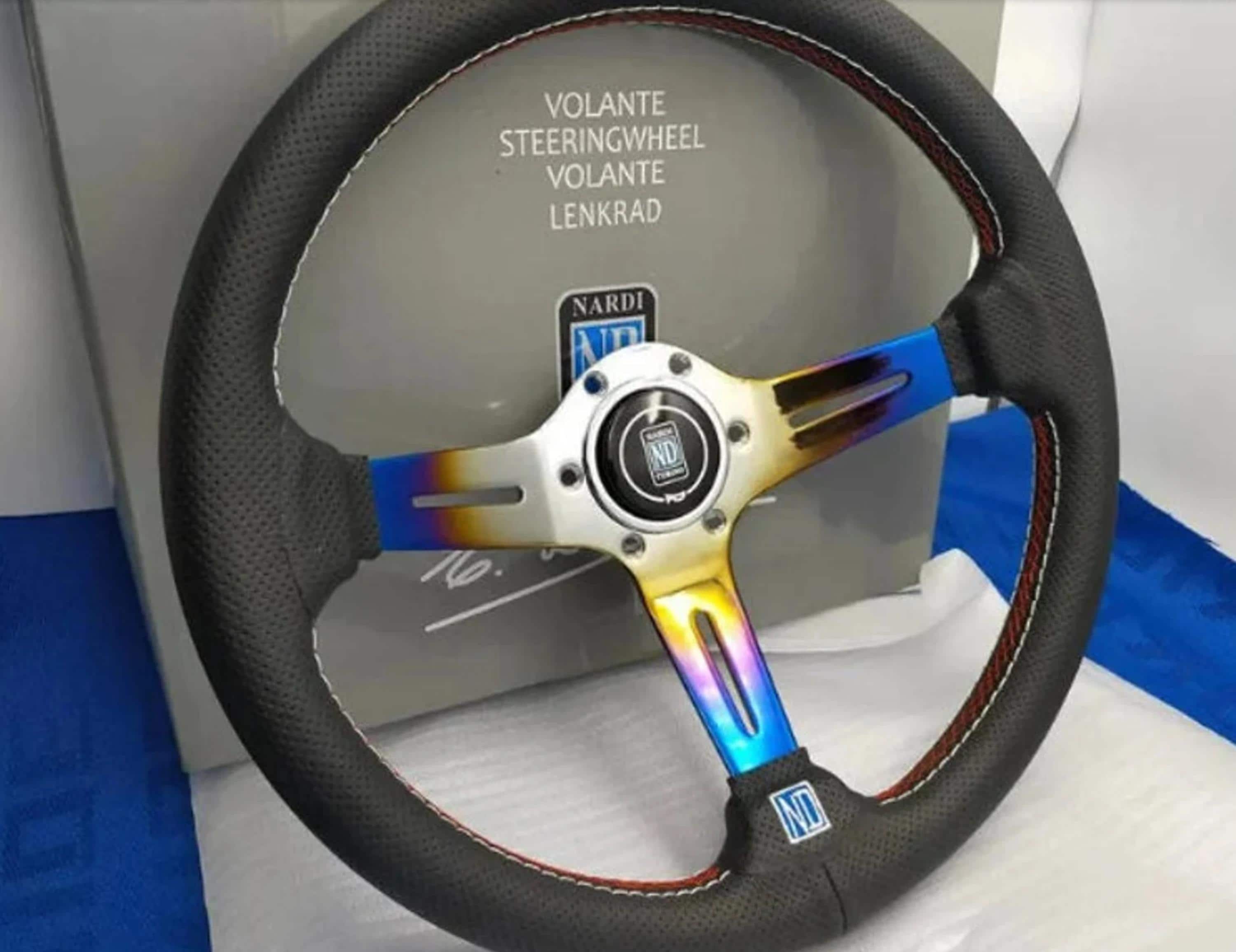 NARDI TORINOスティアリング Nardi Torino レザーステアリングホイール 8917-CB ブルーチタン