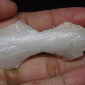 935_Stilbite (unedler Naturstein)