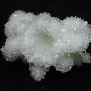 1312_Stilbite (unedler Naturstein)