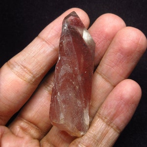 87_Quartz with Hematite inclusions (Non-precious natural stone)